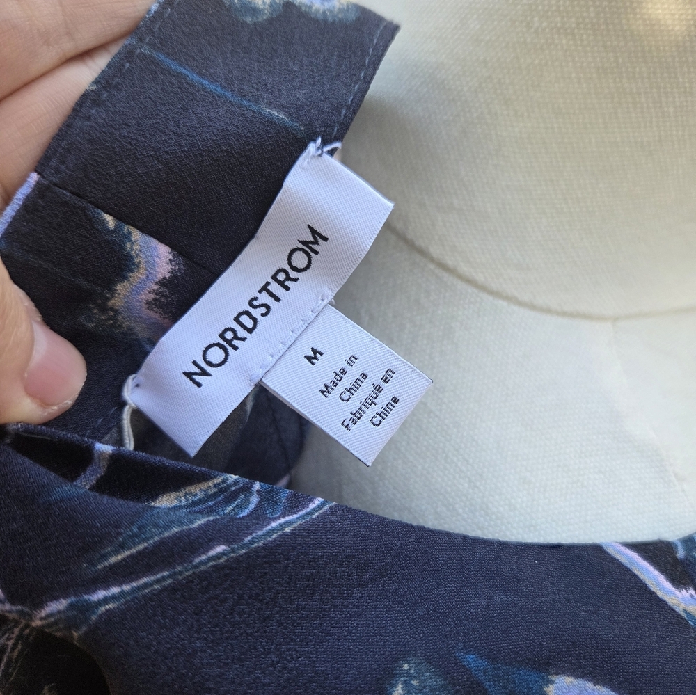 NWT Nordstrom Patterned‎ Blouse - Picture 4 of 4